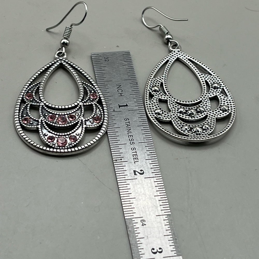 Elegant Silver and Pink Teardrop Earrings - Picture 3 of 3